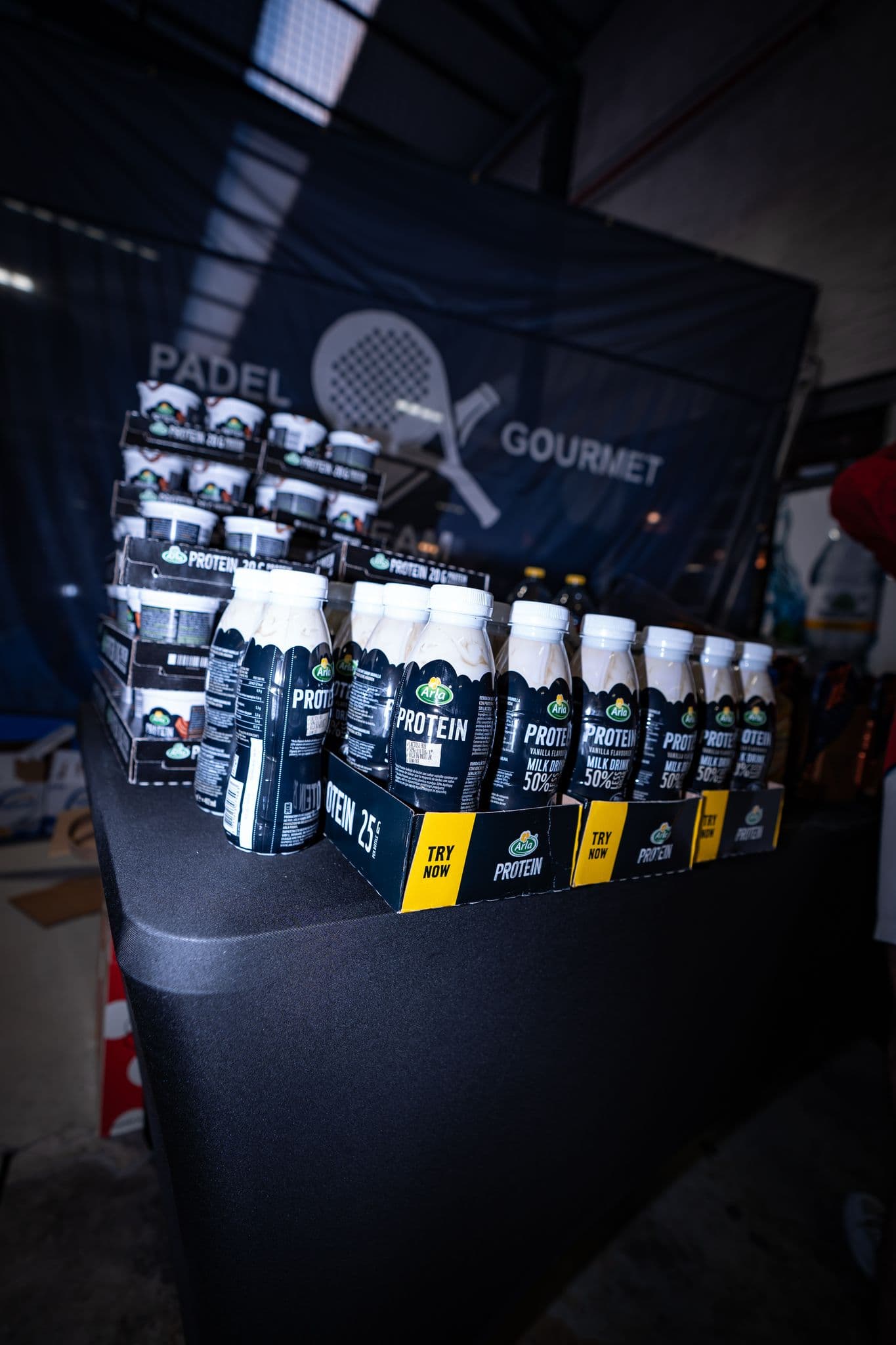 Arla Protein renueva su compromiso con Padel Team Gourmet un año más