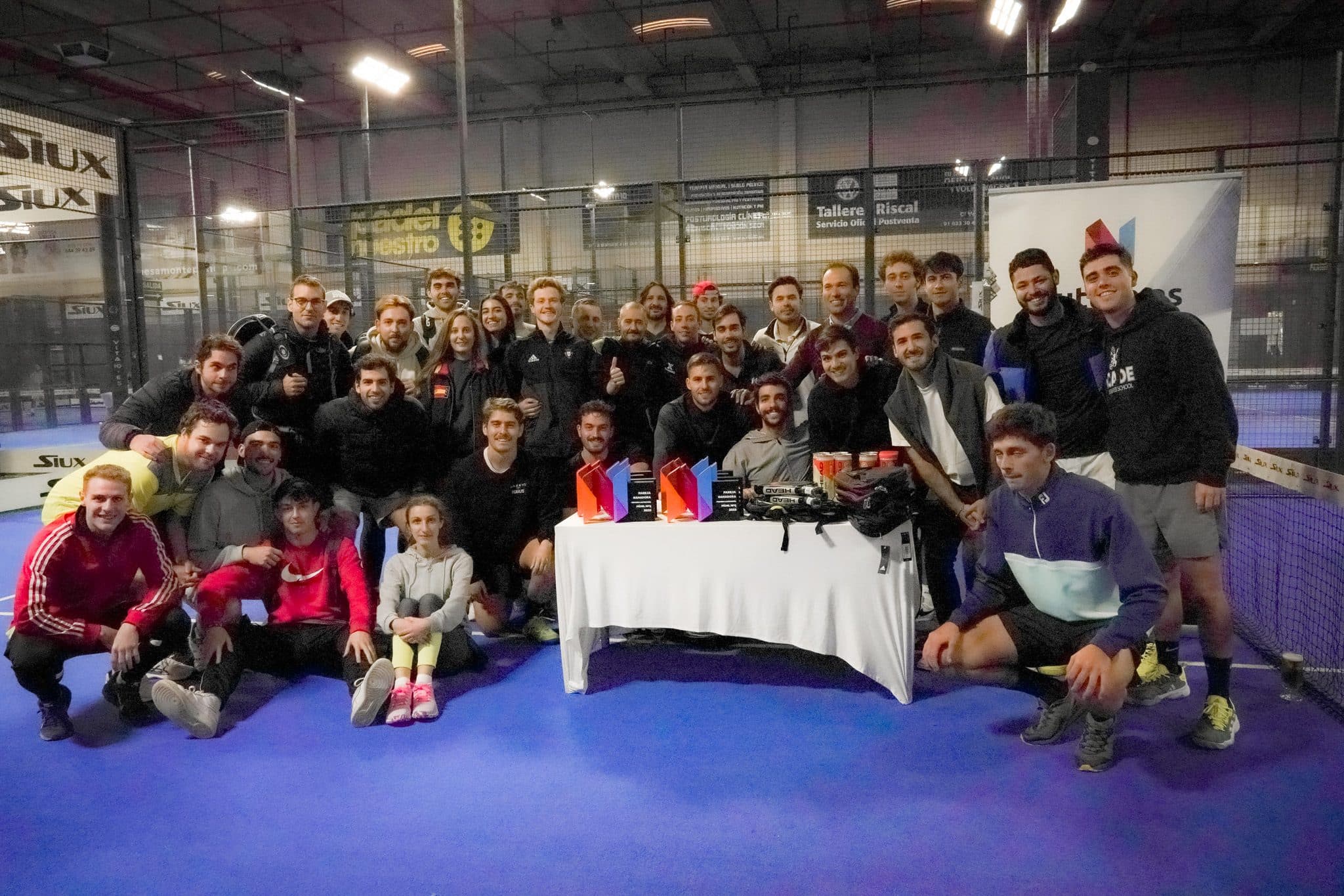 Padel Team Gourmet y NFQ celebran con éxito su torneo empresarial en Vita 10