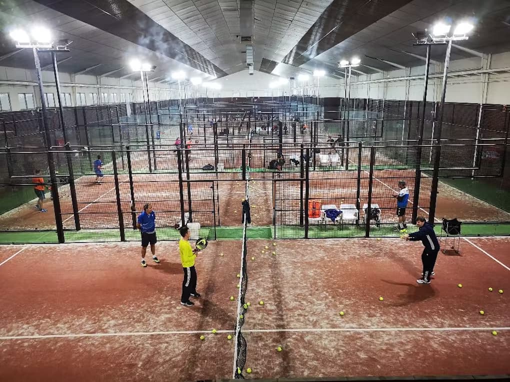 Pista de pádel en Hit Padel Indoor
